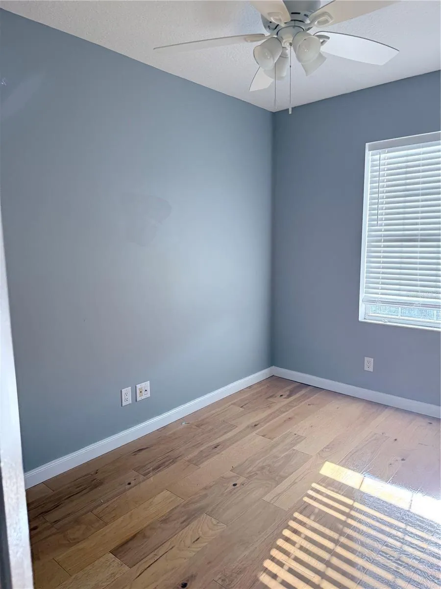 1650 NAPOLI Sarasota, FL 34232