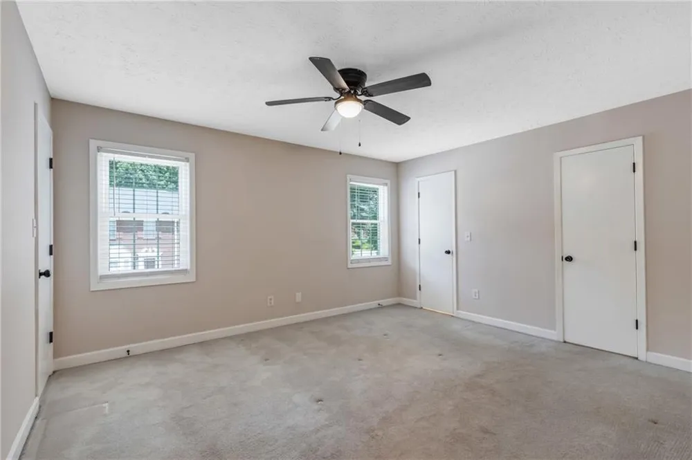 725 Anderson Walk Marietta, GA 30062