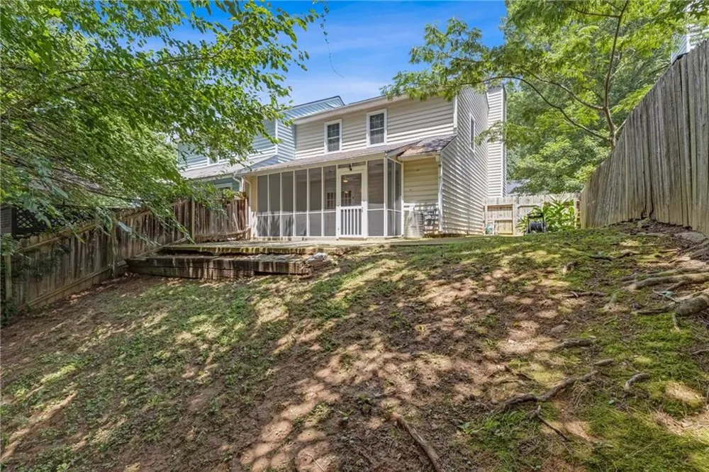 725 Anderson Walk Marietta, GA 30062
