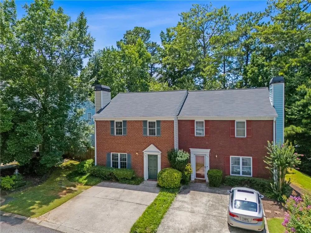 725 Anderson Walk Marietta, GA 30062