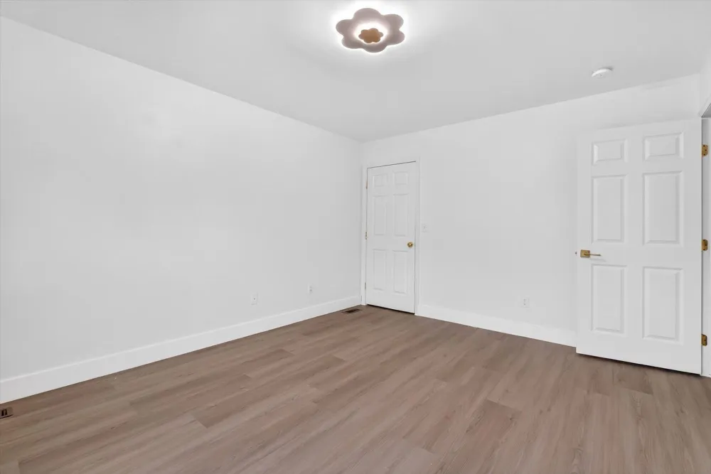13500 Cambridge Court Plymouth, MI 48170