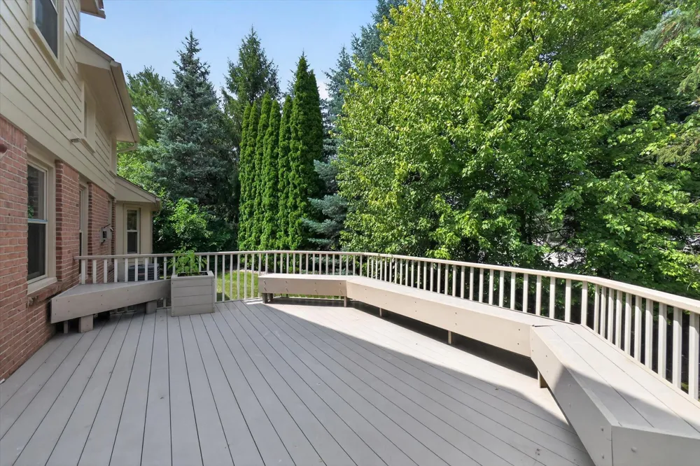 13500 Cambridge Court Plymouth, MI 48170