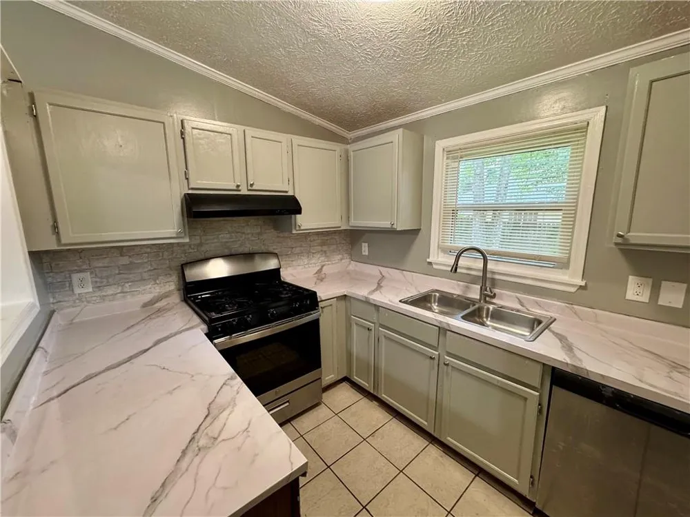 7 Sherwood Loop McDonough, GA 30253