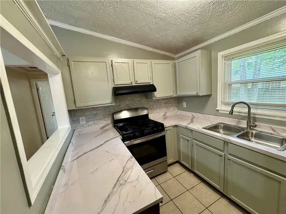 7 Sherwood Loop McDonough, GA 30253