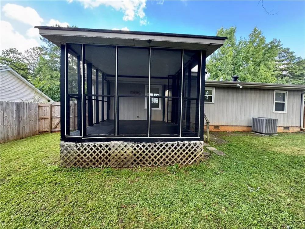 7 Sherwood Loop McDonough, GA 30253