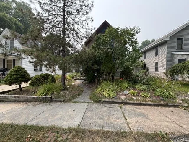 220 Prairie Street Charlotte, MI 48813