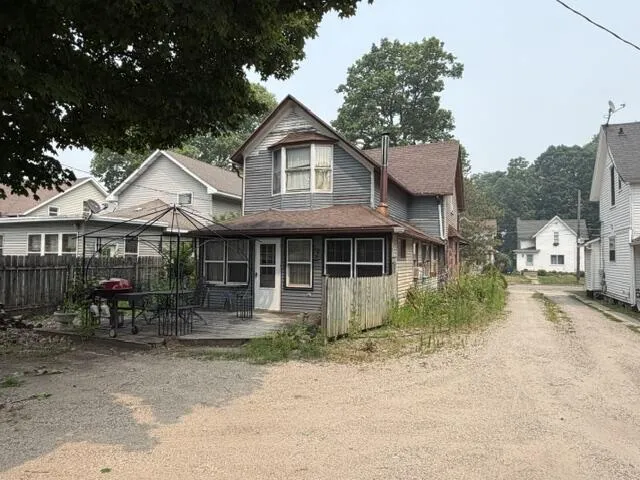 220 Prairie Street Charlotte, MI 48813