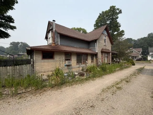 220 Prairie Street Charlotte, MI 48813