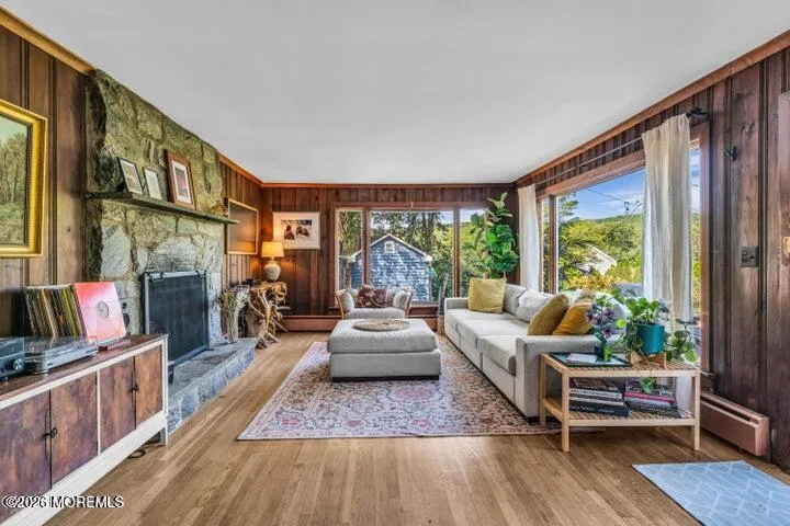475 Locust Point Road Rumson, NJ 07760