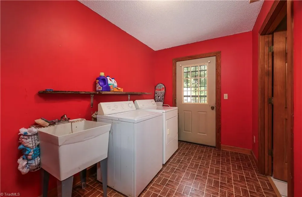 2717 NC Highway 49 S Asheboro, NC 27205