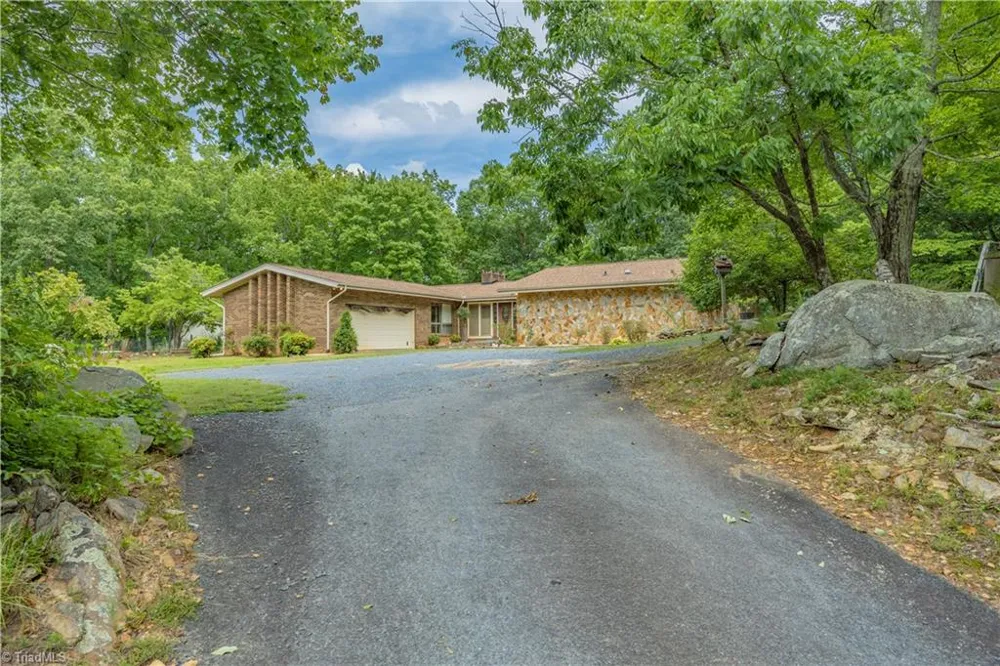 2717 NC Highway 49 S Asheboro, NC 27205