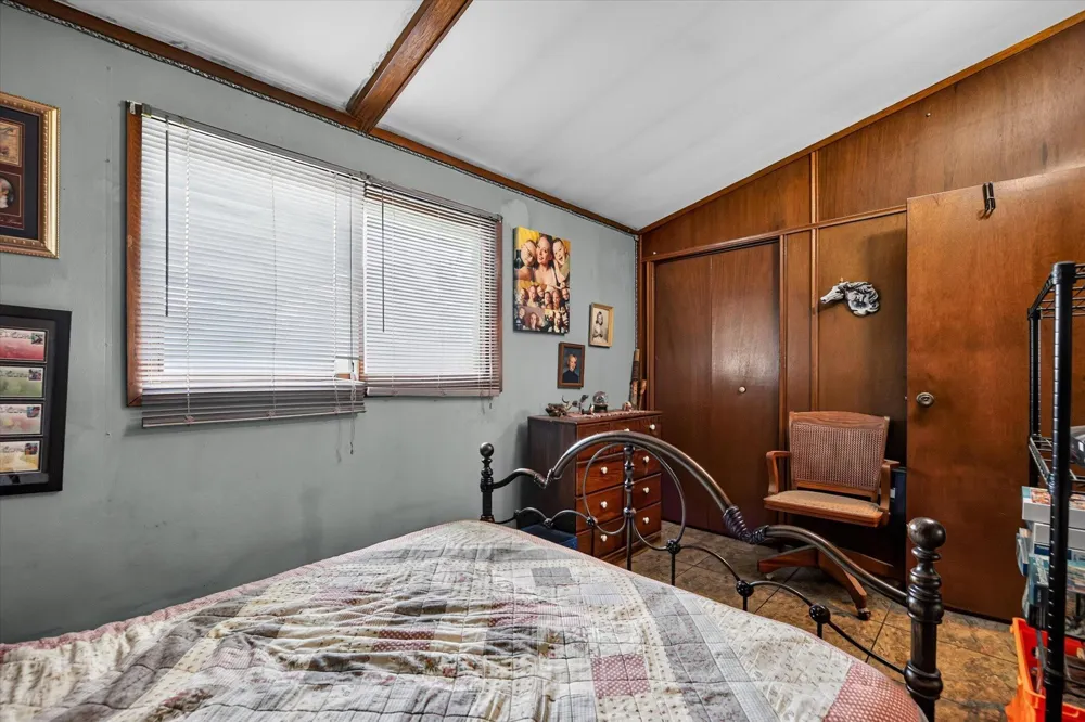 40516 County Road 669 Decatur, MI 49045