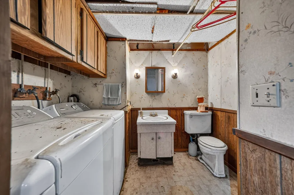 40516 County Road 669 Decatur, MI 49045