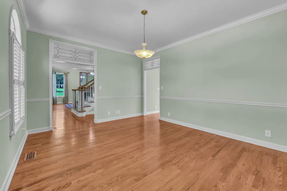 930 Doe Run Ct Adams, TN 37010