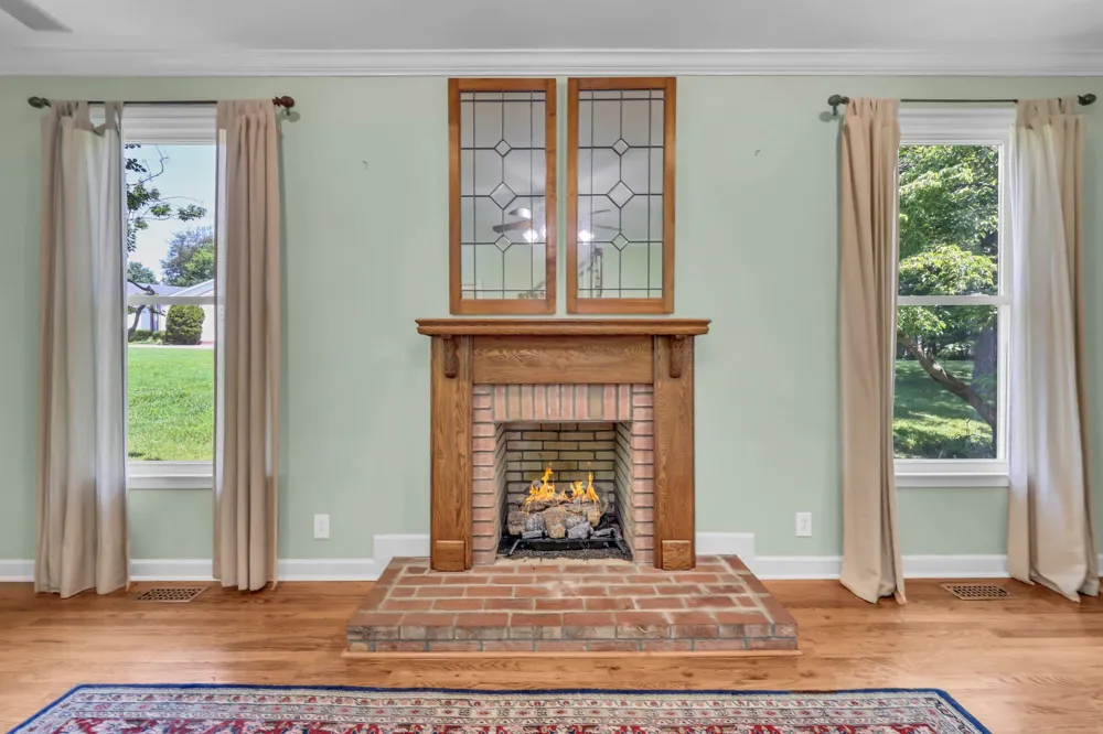 930 Doe Run Ct Adams, TN 37010