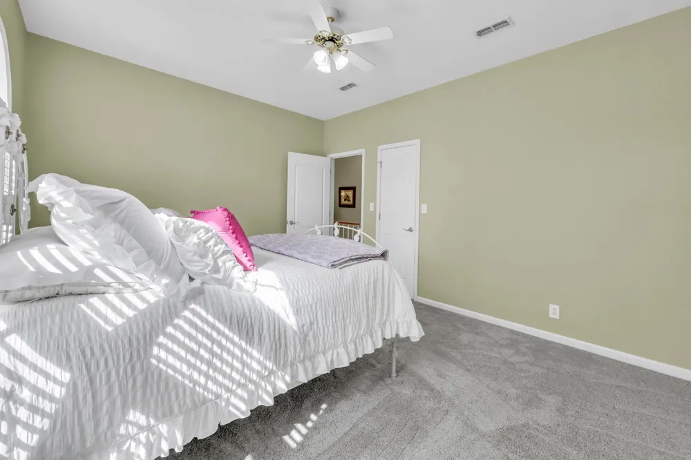 930 Doe Run Ct Adams, TN 37010