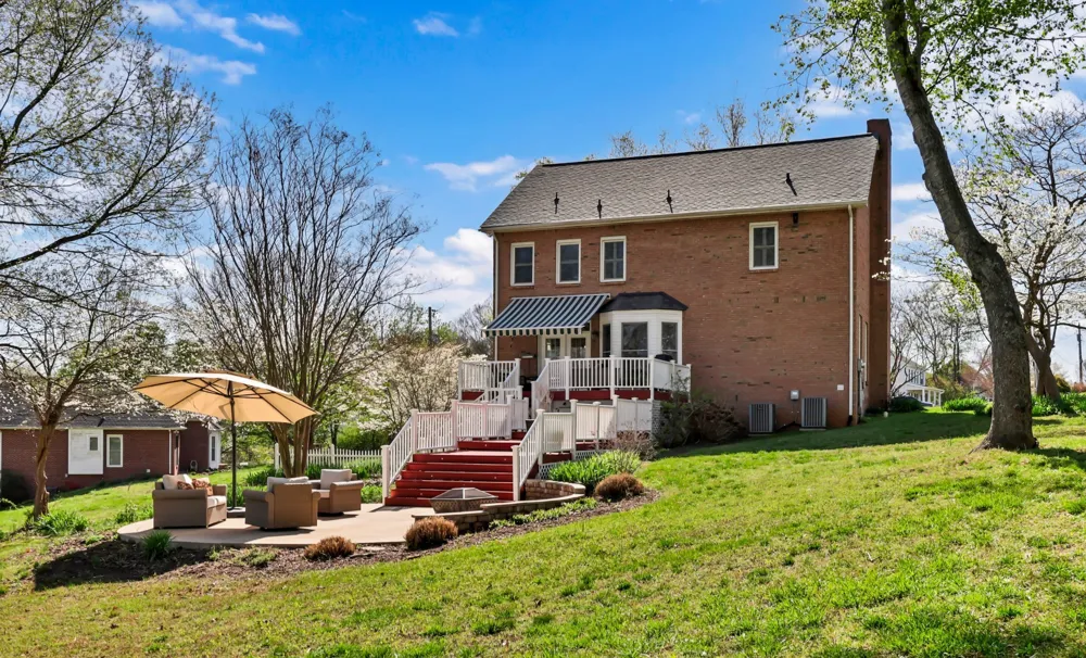 930 Doe Run Ct Adams, TN 37010