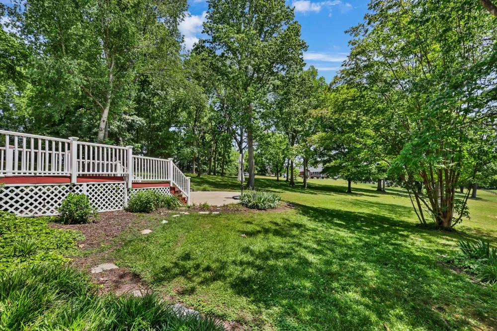 930 Doe Run Ct Adams, TN 37010