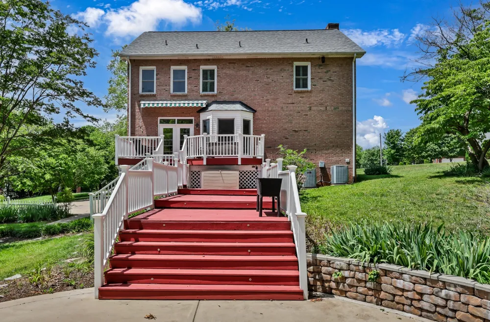 930 Doe Run Ct Adams, TN 37010