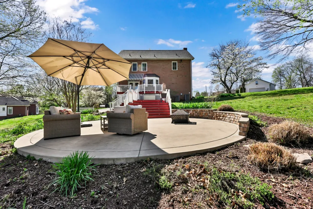 930 Doe Run Ct Adams, TN 37010