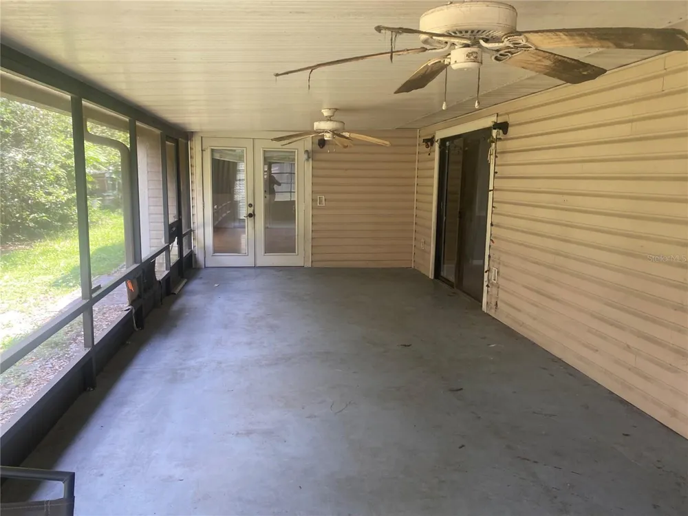 120 LINDENWOOD LANE Kissimmee, FL 34743
