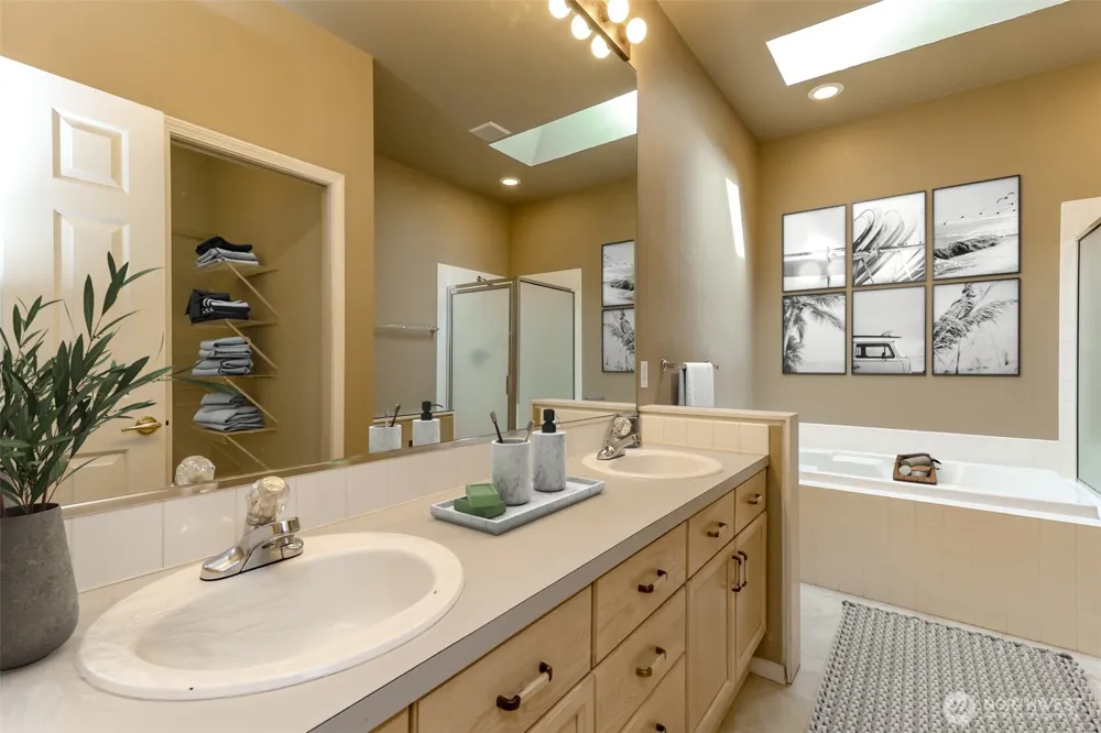8910 71st Street Ct SW Lakewood, WA 98498