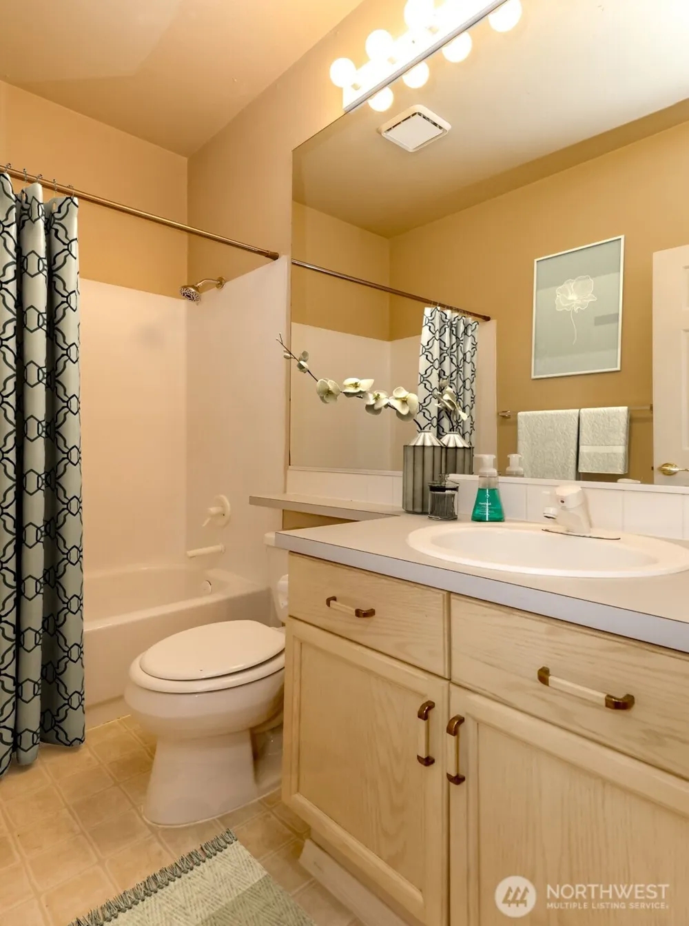 8910 71st Street Ct SW Lakewood, WA 98498