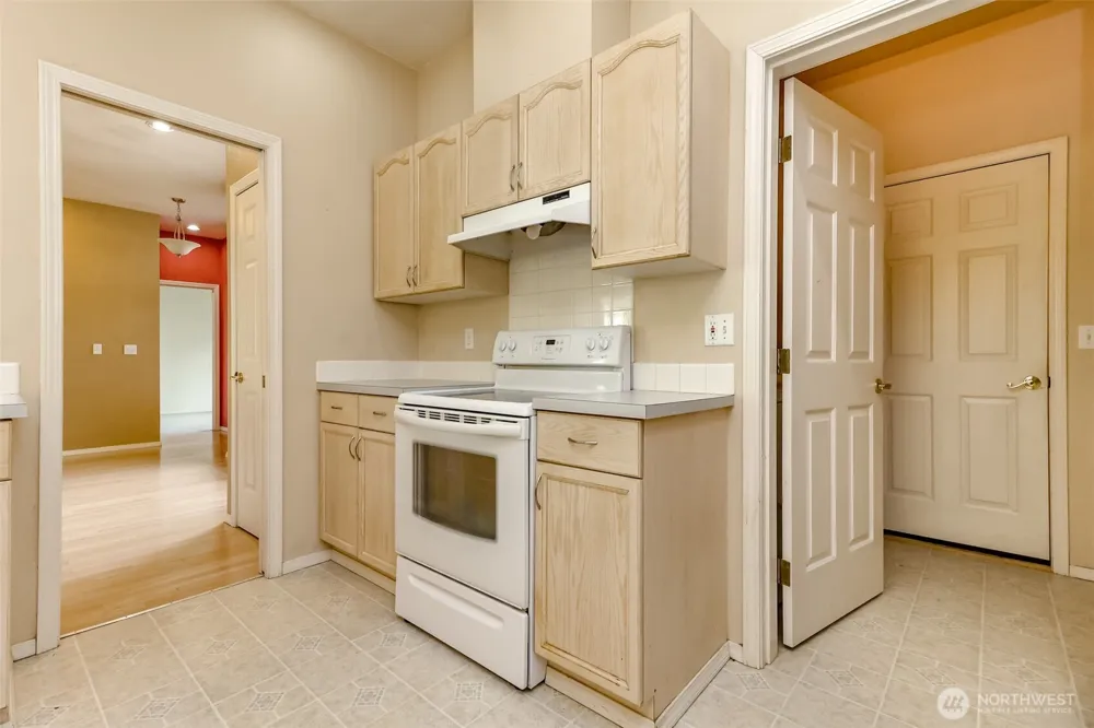 8910 71st Street Ct SW Lakewood, WA 98498