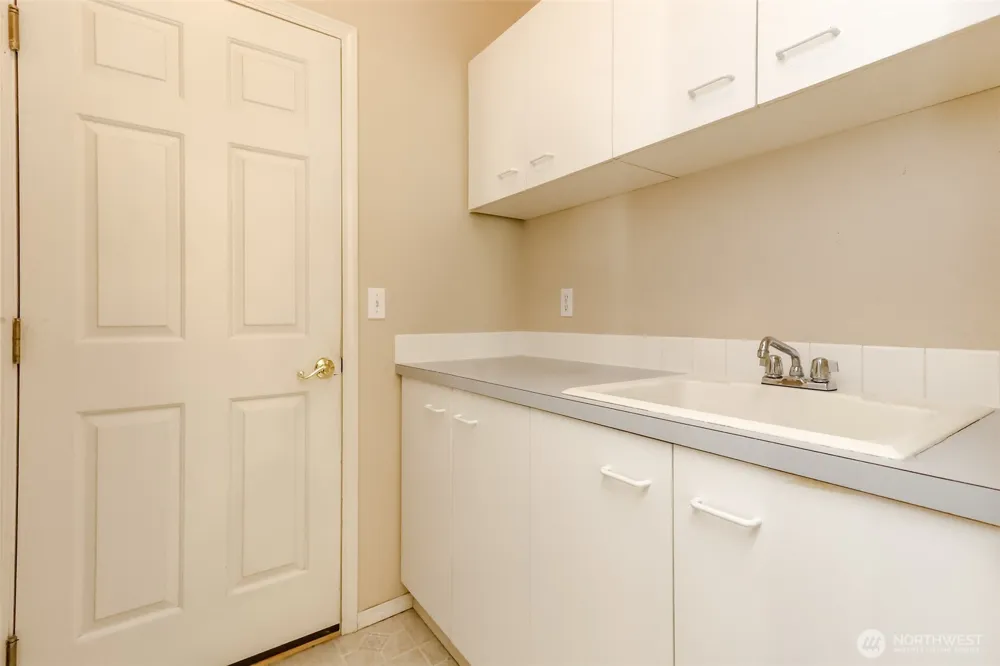 8910 71st Street Ct SW Lakewood, WA 98498