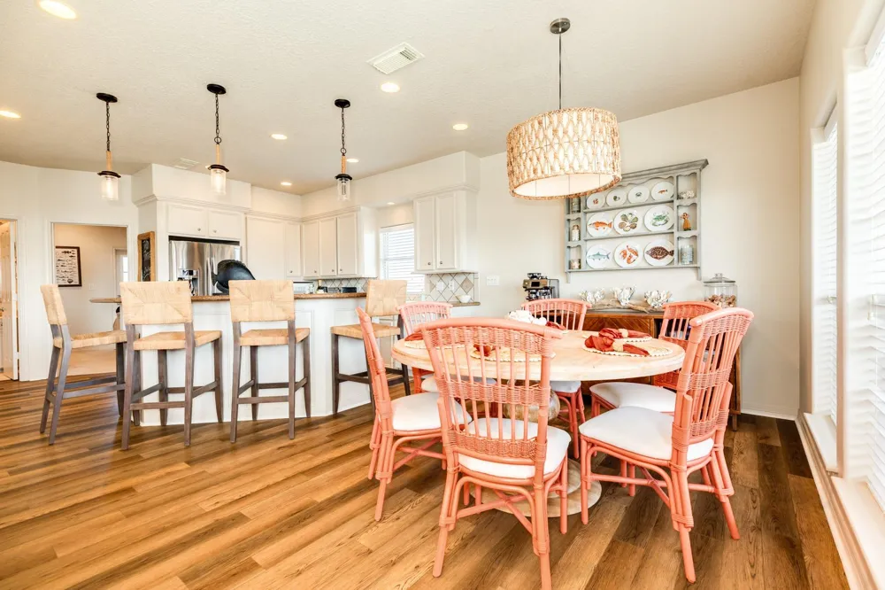 1319 Coral Way Tiki Island, TX 77554