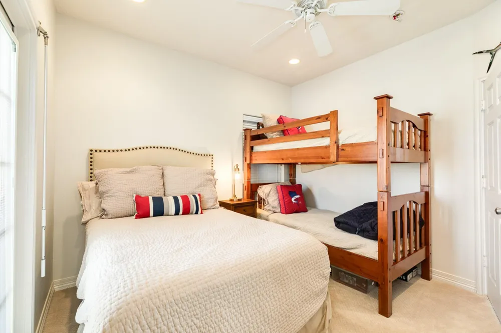 1319 Coral Way Tiki Island, TX 77554
