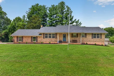 1036 Melrose Dr