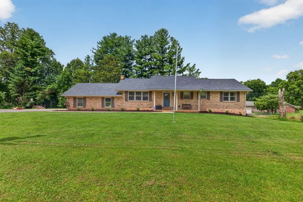 1036 Melrose Dr Cookeville, TN 38501
