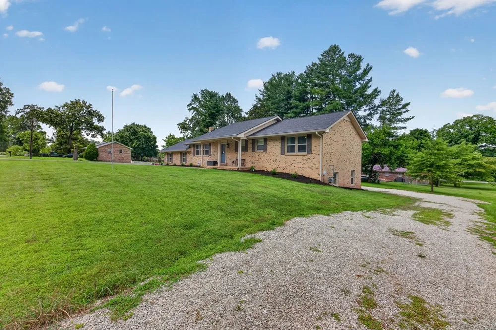1036 Melrose Dr Cookeville, TN 38501