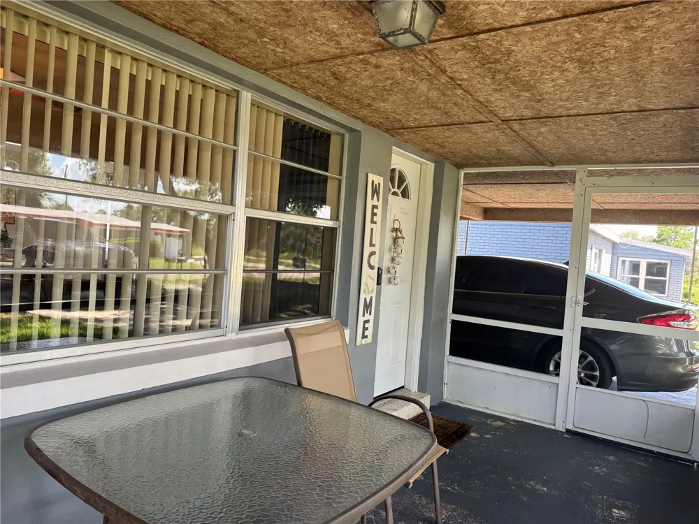 519 THOMAS AVENUE Frostproof, FL 33843