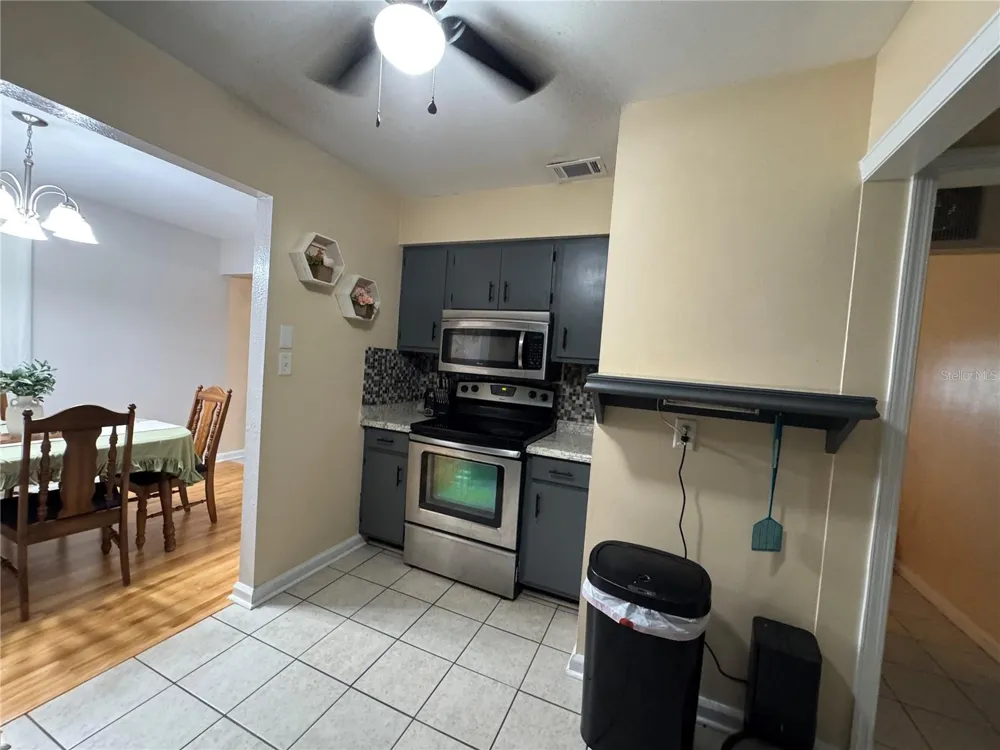 519 THOMAS AVENUE Frostproof, FL 33843