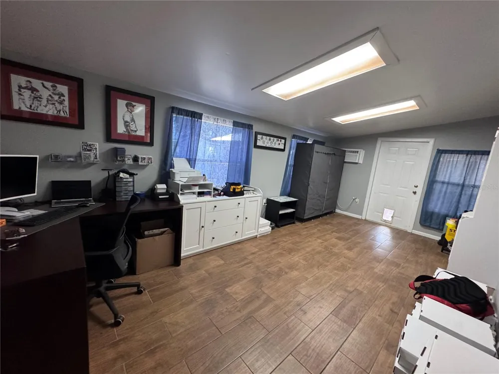 519 THOMAS AVENUE Frostproof, FL 33843