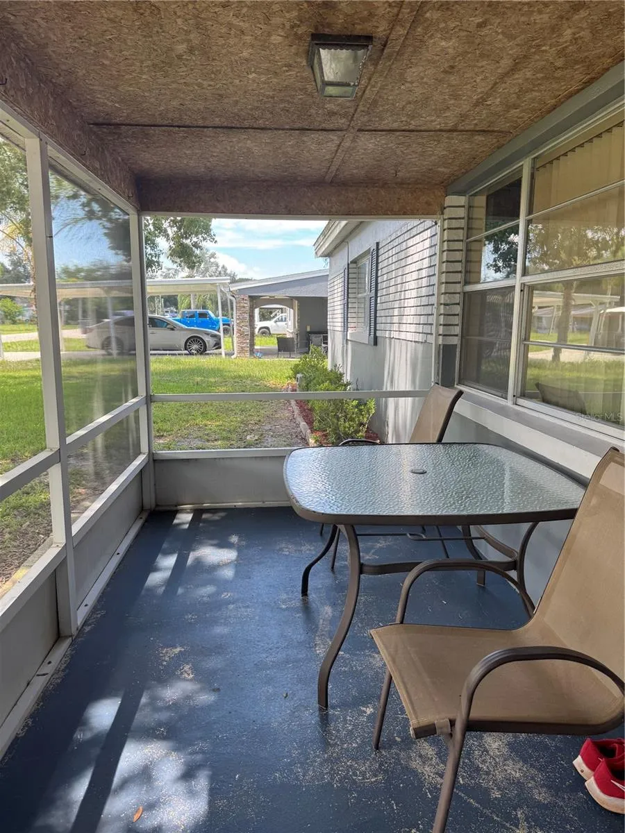 519 THOMAS AVENUE Frostproof, FL 33843