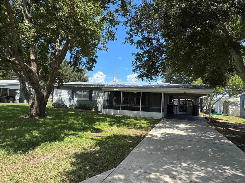 519 THOMAS AVENUE Frostproof, FL 33843