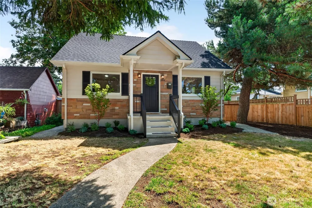2910 9th Street Tacoma, WA 98406