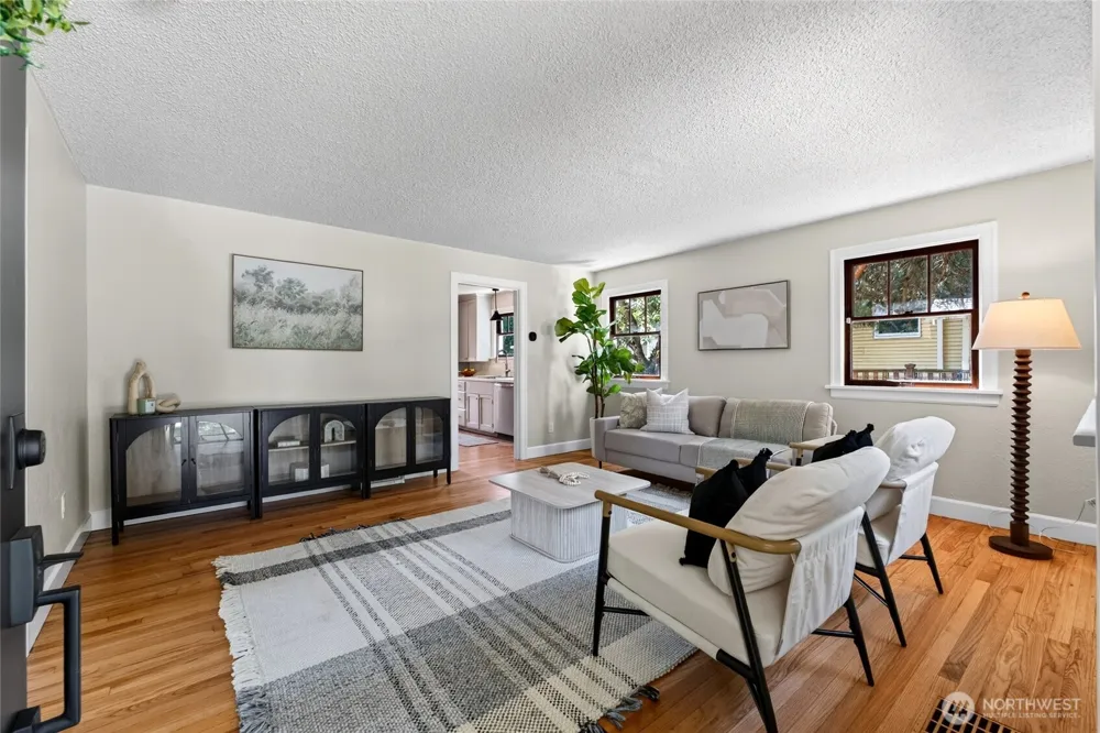 2910 9th Street Tacoma, WA 98406