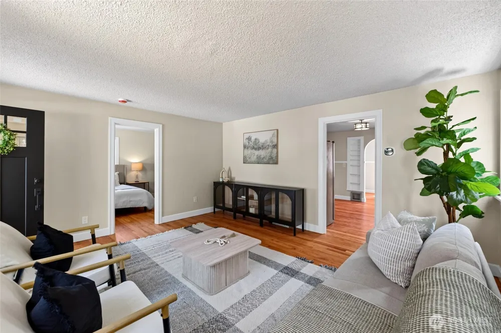 2910 9th Street Tacoma, WA 98406