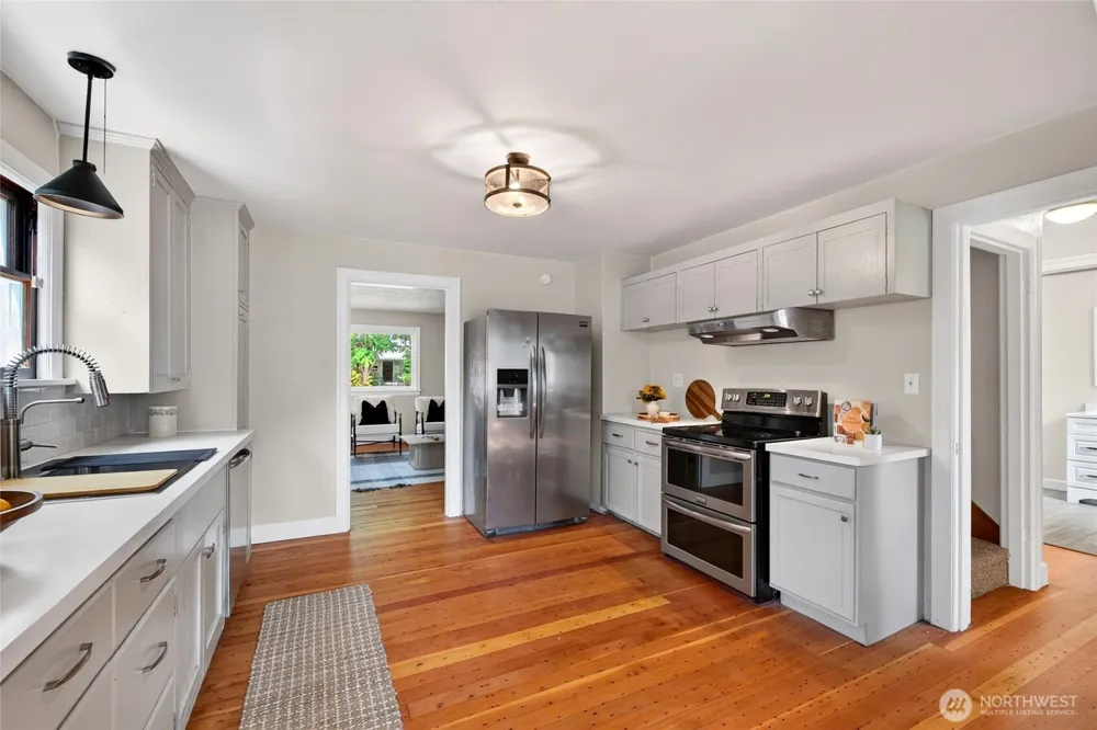 2910 9th Street Tacoma, WA 98406