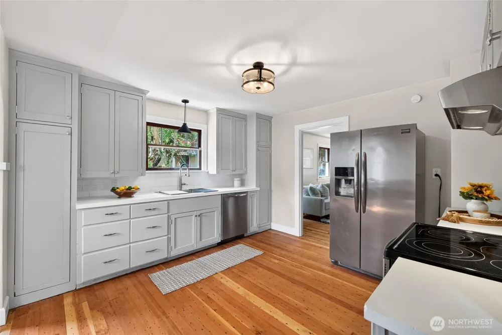 2910 9th Street Tacoma, WA 98406