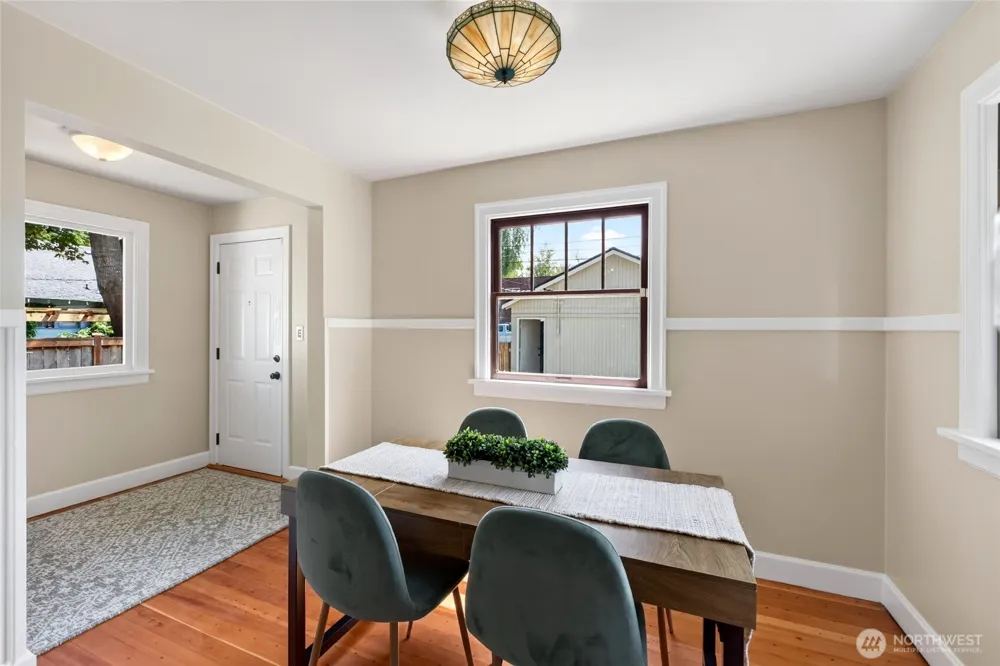 2910 9th Street Tacoma, WA 98406