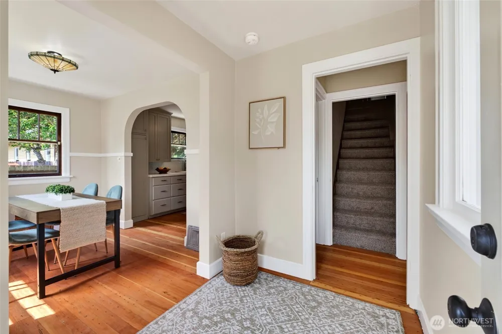 2910 9th Street Tacoma, WA 98406