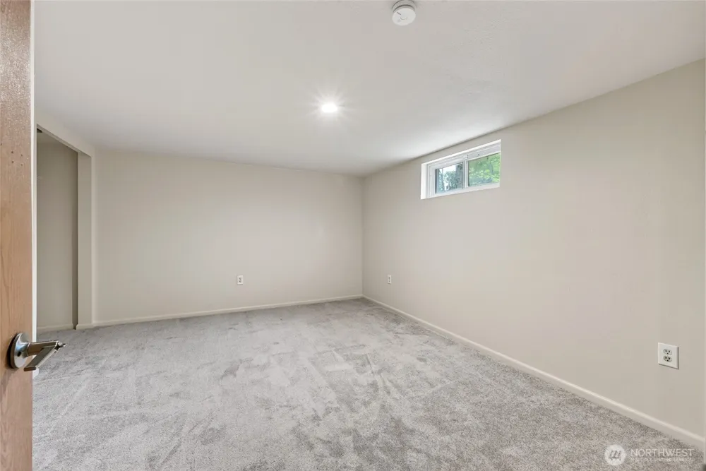 2910 9th Street Tacoma, WA 98406