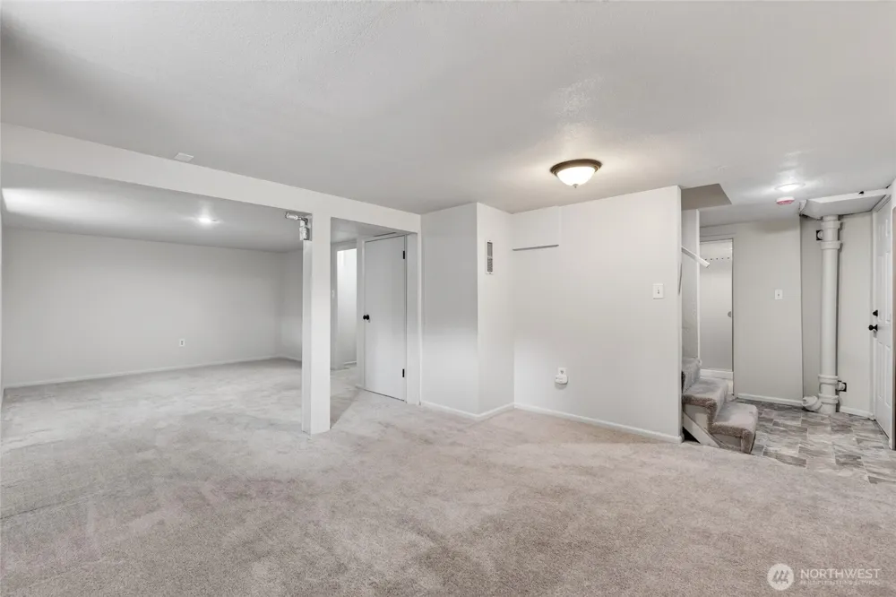 2910 9th Street Tacoma, WA 98406