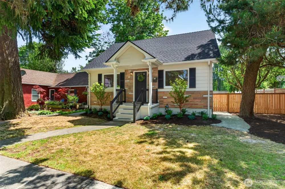 2910 9th Street Tacoma, WA 98406
