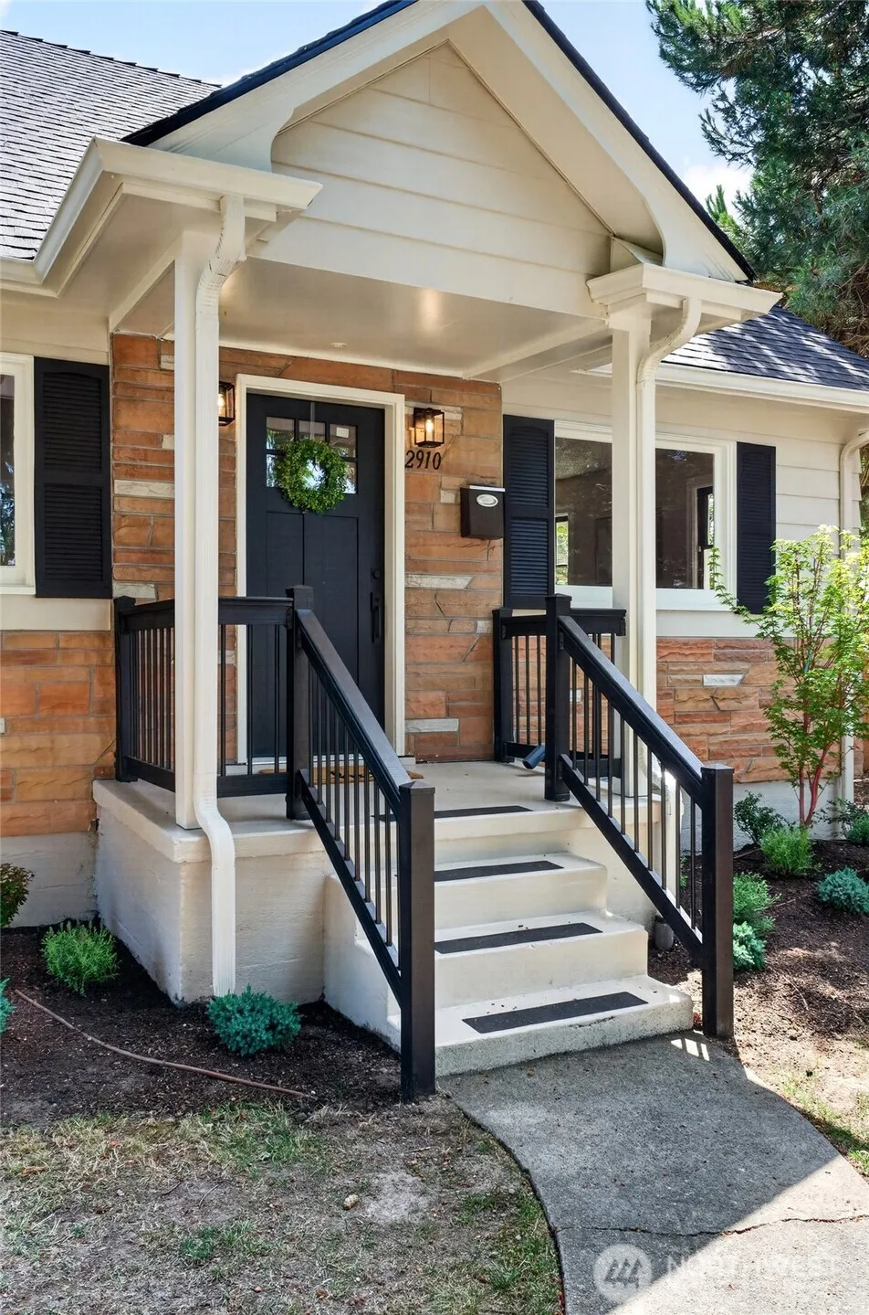 2910 9th Street Tacoma, WA 98406